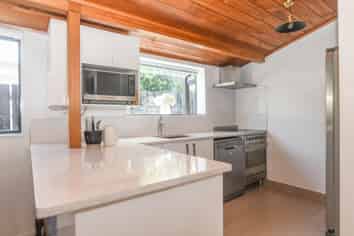 3/170 Blockhouse Bay Road, Avondale