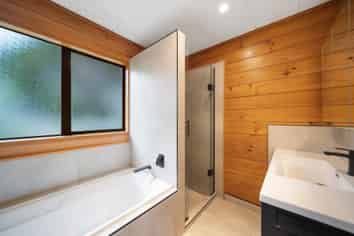 30 Calluna Crescent, Totara Heights