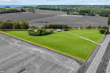 1649 Main North Road, Sefton