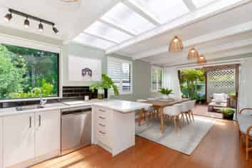 180 Whirinaki Road, Bay View