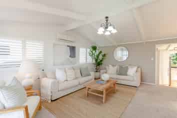 180 Whirinaki Road, Bay View