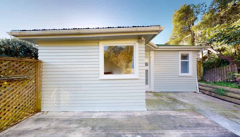 B/397 Karori Road, Karori