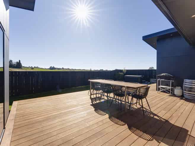 64 Les Wakefield Road, Mapua