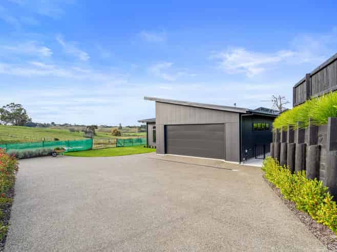 64 Les Wakefield Road, Mapua