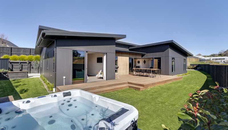64 Les Wakefield Road, Mapua