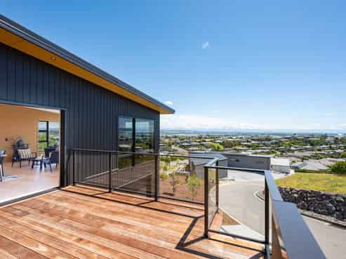 10 Resolution Place, Richmond