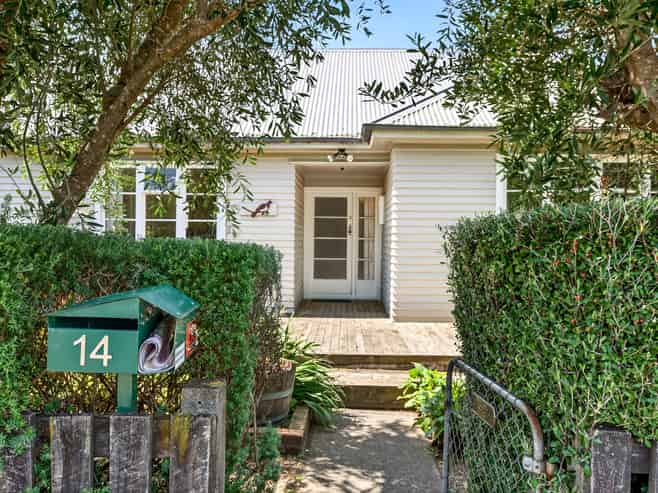 14 Kenward Crescent, Featherston