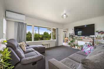 5 Simmonds Grove, Greerton