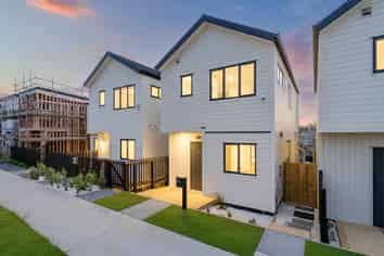 16 Toetoe Street, Westgate