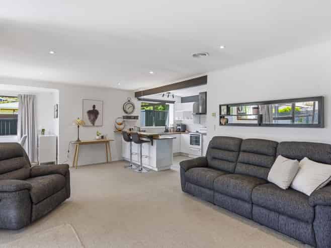 72 Elizabeth Street, Waikanae