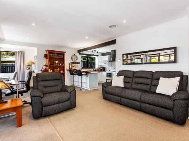 72 Elizabeth Street, Waikanae