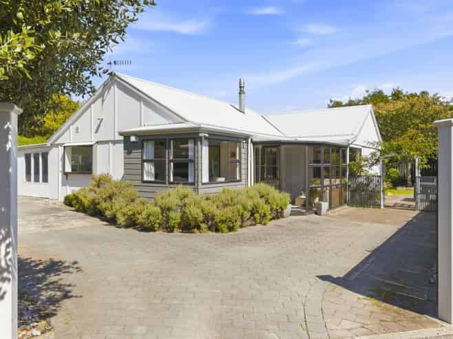 72 Elizabeth Street, Waikanae