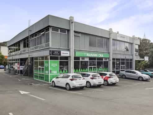 CBD fringe office with parking