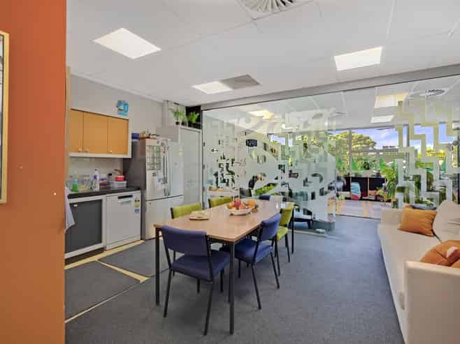 CBD fringe office with parking