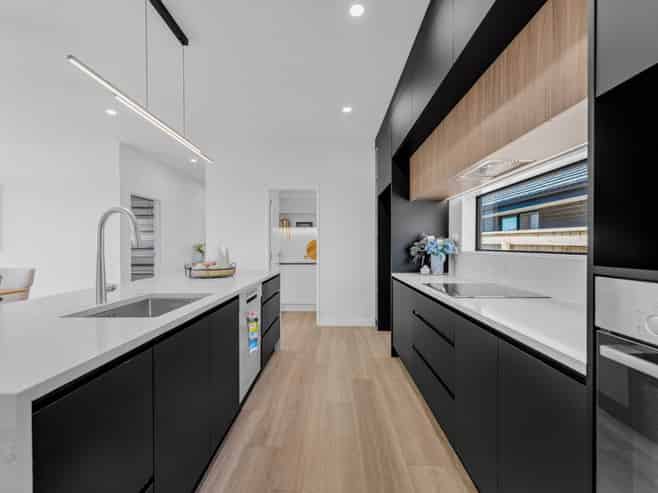 27 Korowhiti Road, Clarks Beach