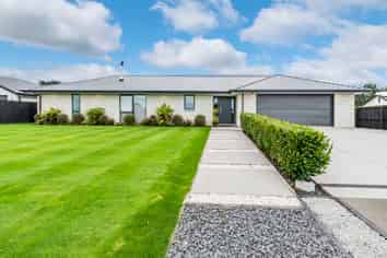 8 Perendale Place, KIRWEE