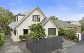 43 Pacific Street, Roslyn