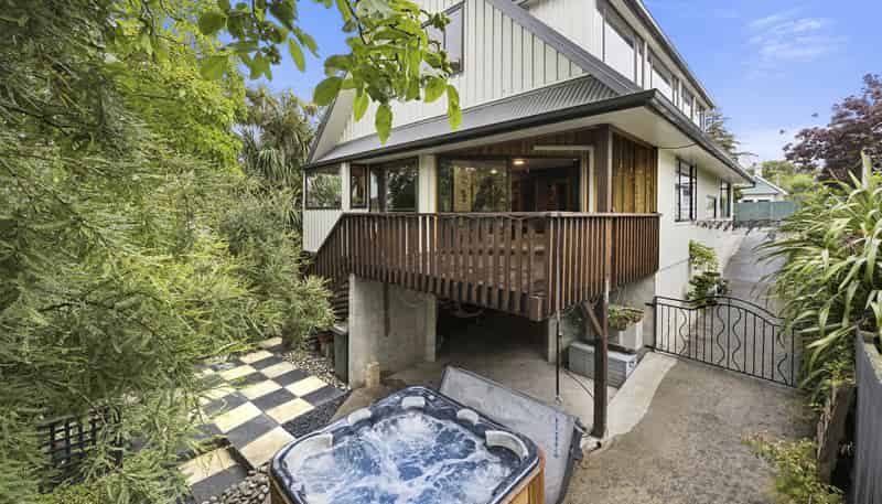 43 Pacific Street, Roslyn