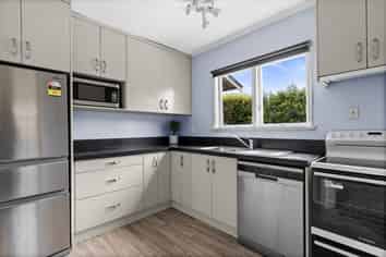 2/32 White Street, Taradale