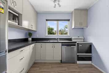 2/32 White Street, Taradale