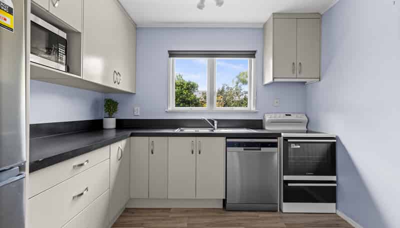 2/32 White Street, Taradale