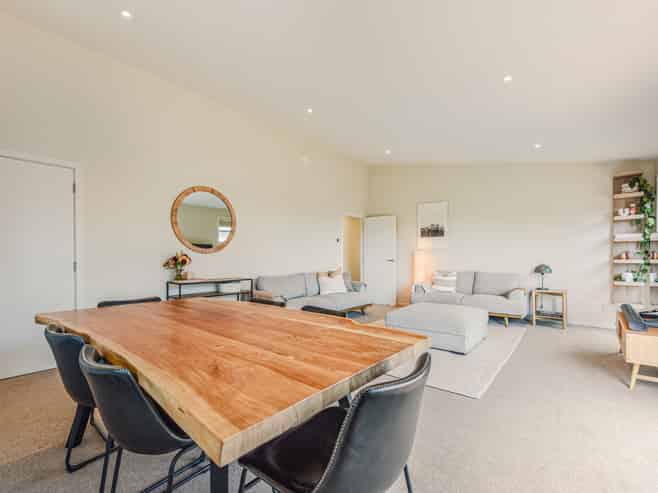 11 Dartnall Lane, Richmond