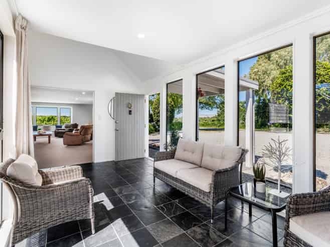 98 Godfrey Road, Fairhall