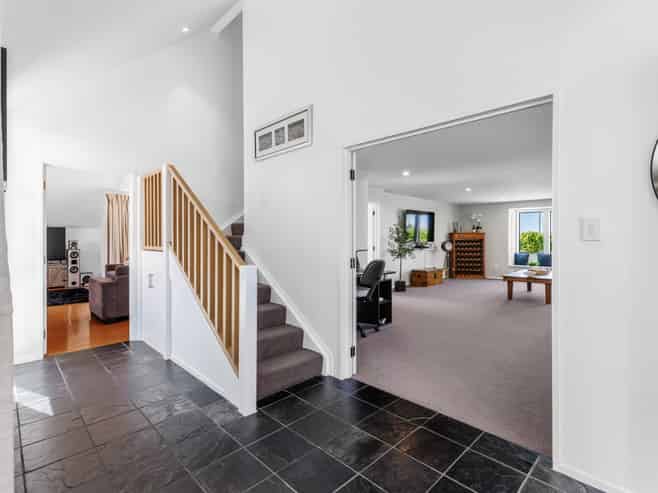 98 Godfrey Road, Fairhall