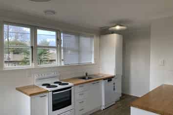 15 Queenwood Road, Levin