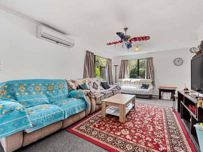 2 Bogle Grove, Stokes Valley