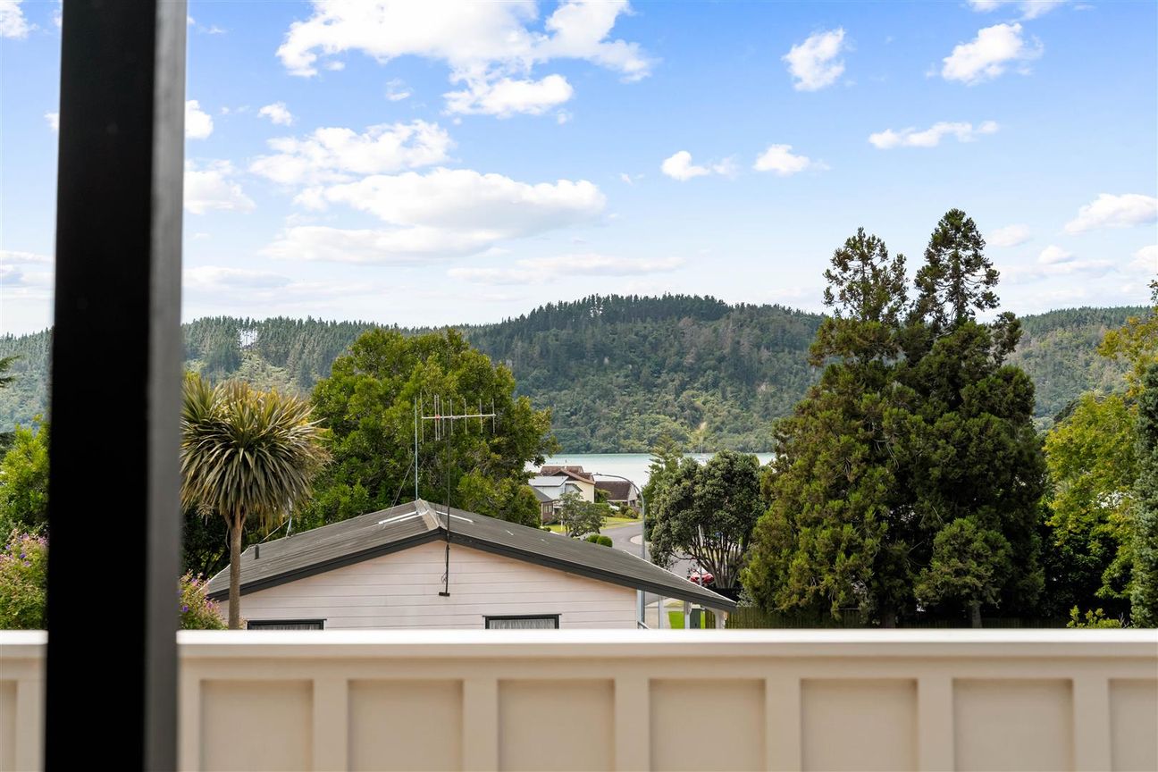 Renovation Just Finished - Full Site - Views – pohled 4