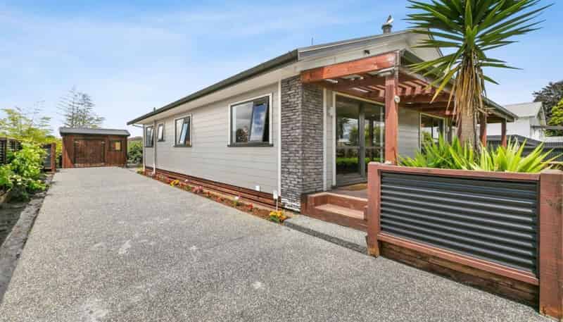 7 Antonio Street, Stratford