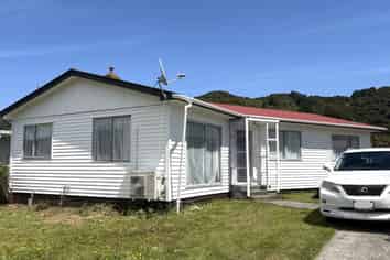 257 Wellington Road, Wainuiomata