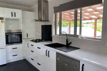 7 June Place, Torbay