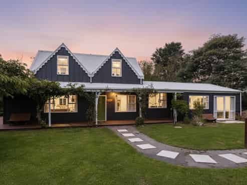 5 Burnt Hill Road, Oxford