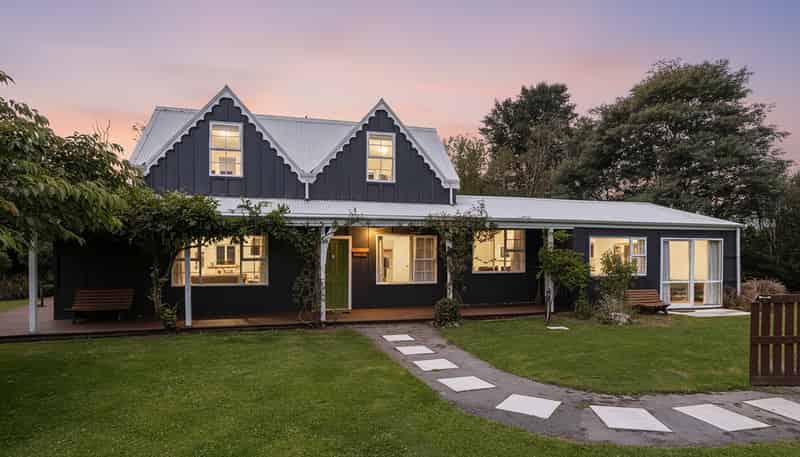 5 Burnt Hill Road, Oxford