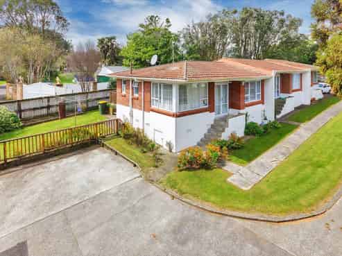 15 Freshney Place, Hillpark