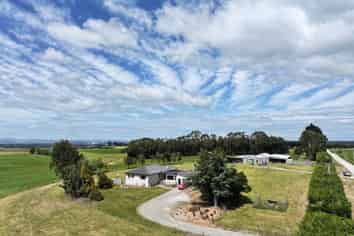 986 Downs Road South, Edendale