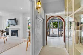 9 Atkin Avenue, Mission Bay