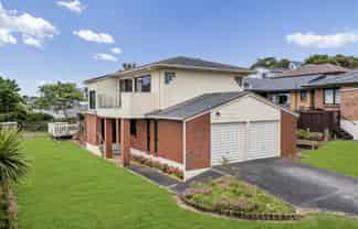 75 Dalwhinnie Parade, Highland Park