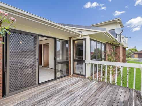 75 Dalwhinnie Parade, Highland Park