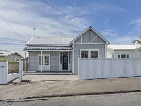 15 Morley Street, New Plymouth