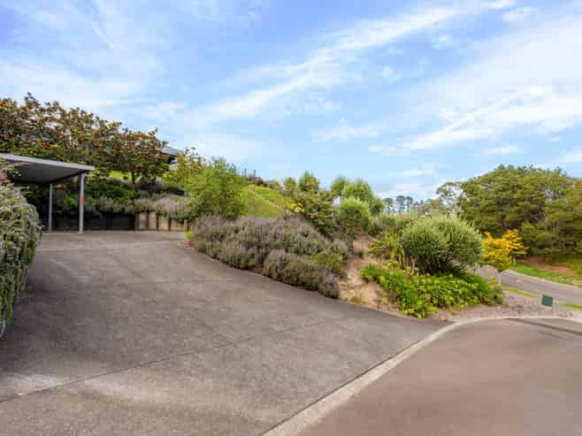 9 Burbury Ridge, Havelock North