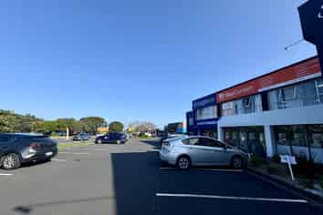 Road Front Retail/Office Opportunity 