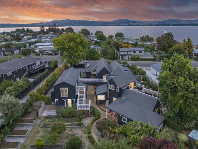 26 Otupai Street, Two Mile Bay