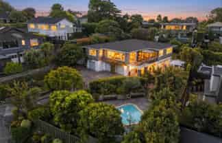 9 Stoneyroyd Gardens, Remuera