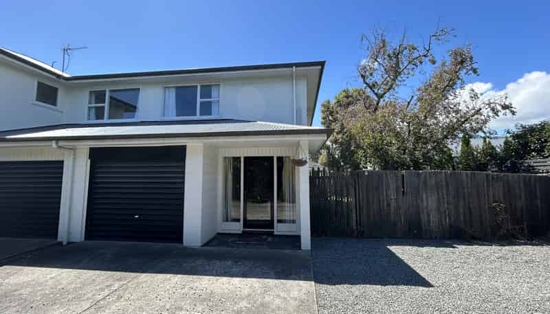 4-58 Office Road, Merivale