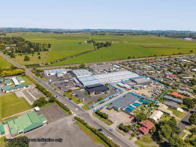 Workshop with extensive yard and gantry