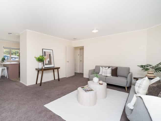 14 Emmerdale Mews, Highbury