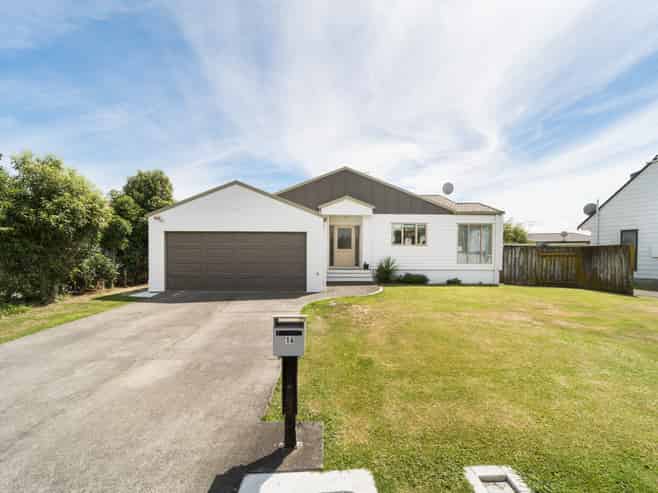 14 Emmerdale Mews, Highbury